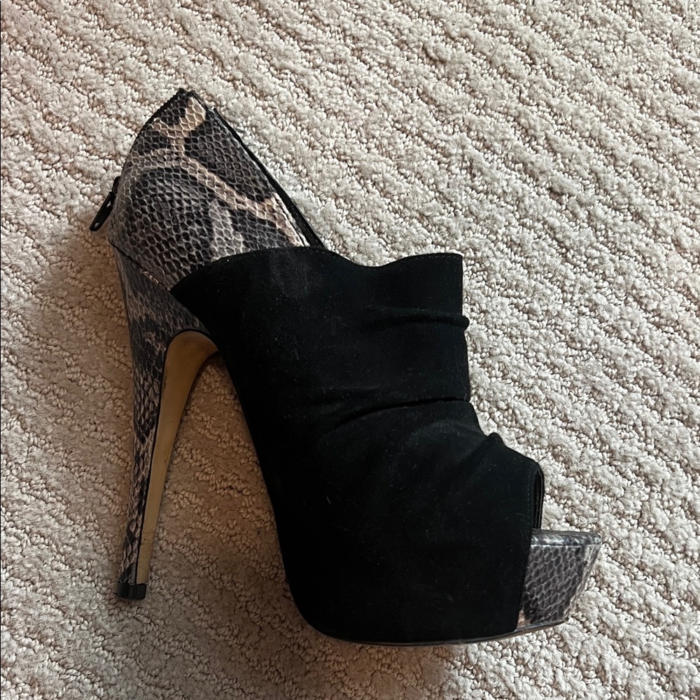 Bakers Black and Snake Print Heels